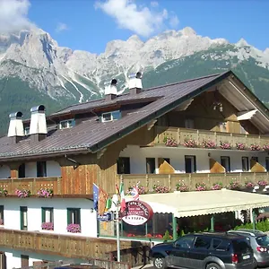 https://hotel-dolomiti-di-de-martin-d-oscar.hotelinveneto.com