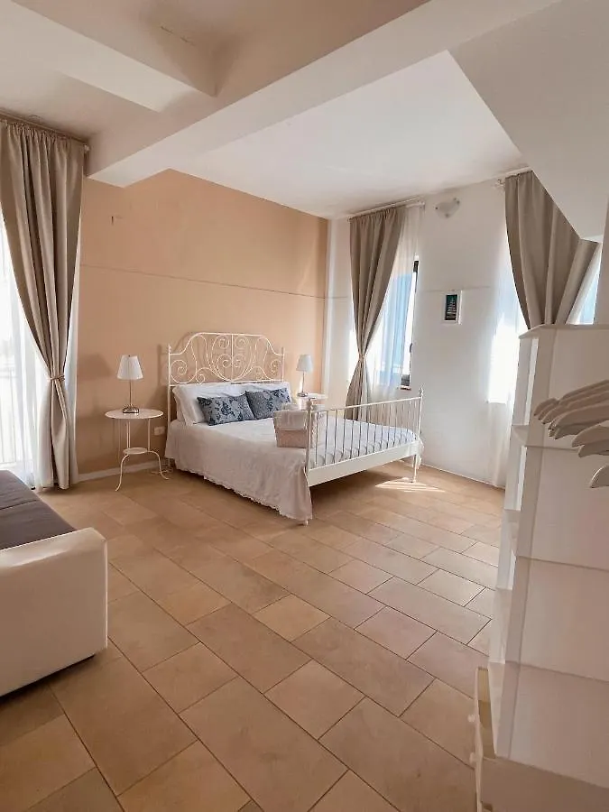 *** Nocleg ze śniadaniem Regina Margherita B&B Marzamemi Włochy